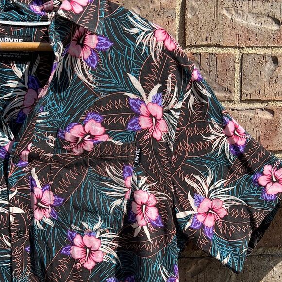 Empyre Men’s Floral Hawaiian Island Summer Button Up Collar Shirt Black and Pink - Picture 3 of 13